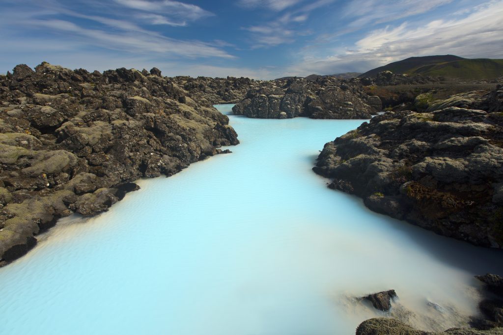 アイスランド　The Blue Lagoon - Iceland　shutterstock_338269172